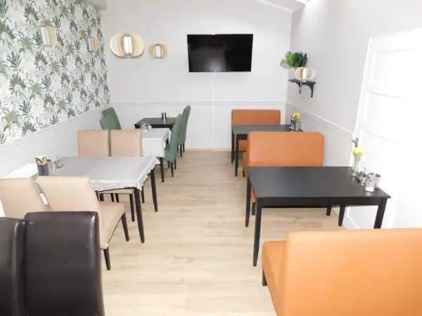Eladó panzió, Eger 9 szoba 300 m² 275 M Ft