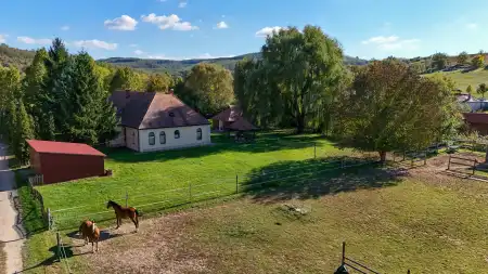 Eladó panzió, Kisecset 6 szoba 215 m² 109.9 M Ft
