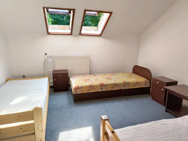 Eladó panzió, Solt 20+3 szoba 1137 m² 200 M Ft + Áfa