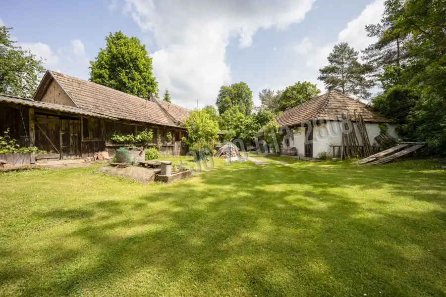 eladó  , Perőcsény