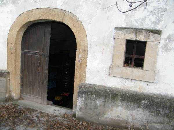 eladó pince, Budajenő