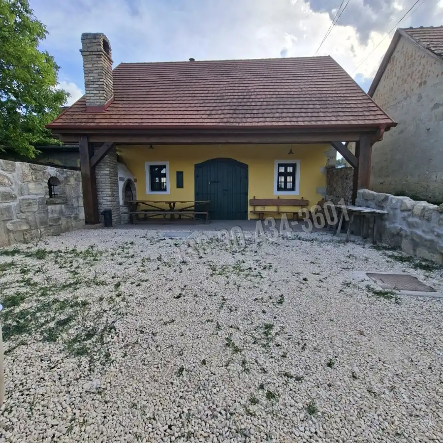 eladó pince, Etyek