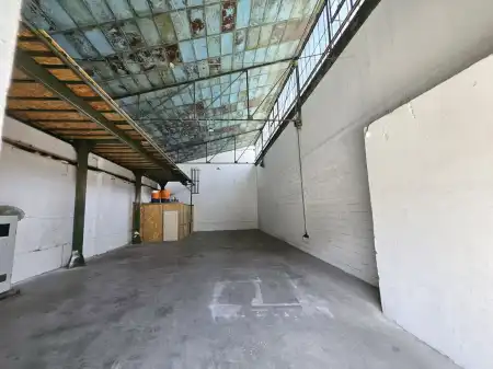 Eladó raktár, Budapest, XXI. kerület 200 m² 68.9 M Ft