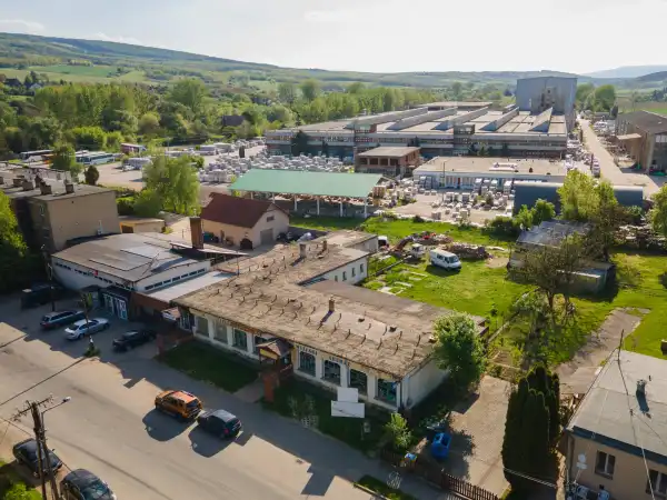 Eladó raktár, Romhány 607 m² 129.9 M Ft