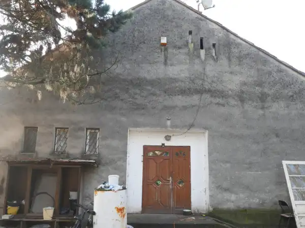 Eladó tanya, Csemő 160 m² 20 M Ft