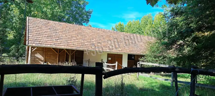 eladó tanya, Kiskunlacháza