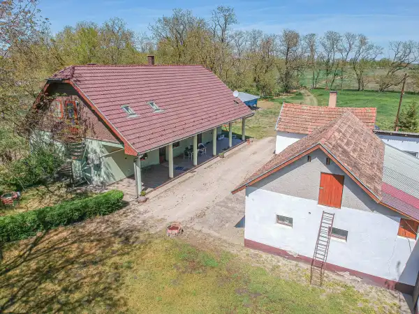 Eladó tanya, Petőfiszállás 5 szoba 120 m² 35 M Ft