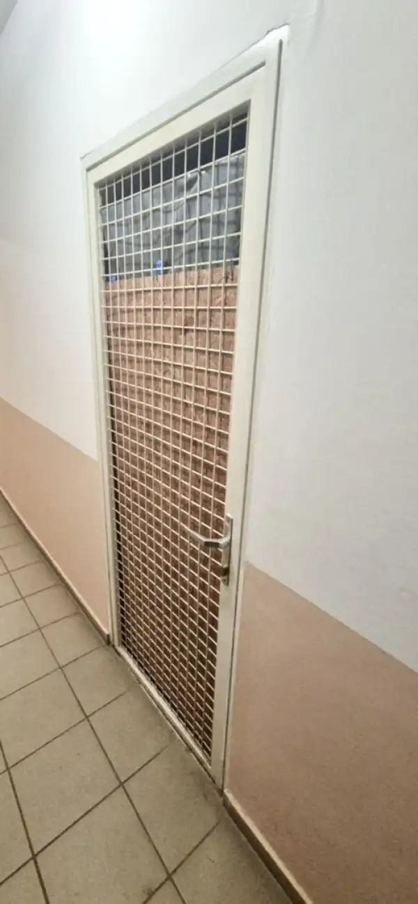 Eladó tárolóhelyiség, Eger 6 m² 2.5 M Ft