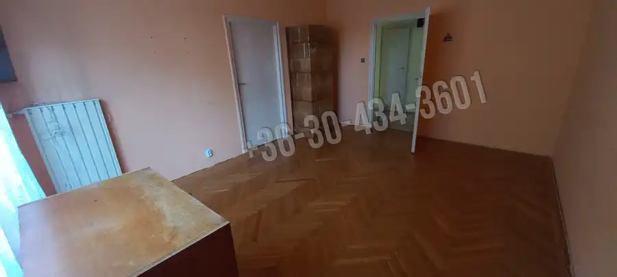 eladó téglalakás, Bicske