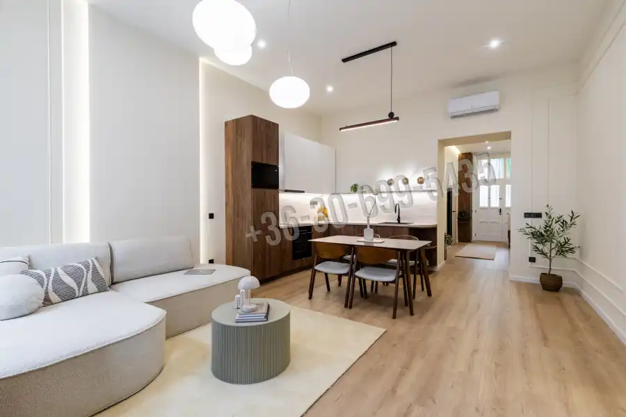 eladó téglalakás, Budapest, VI. kerület