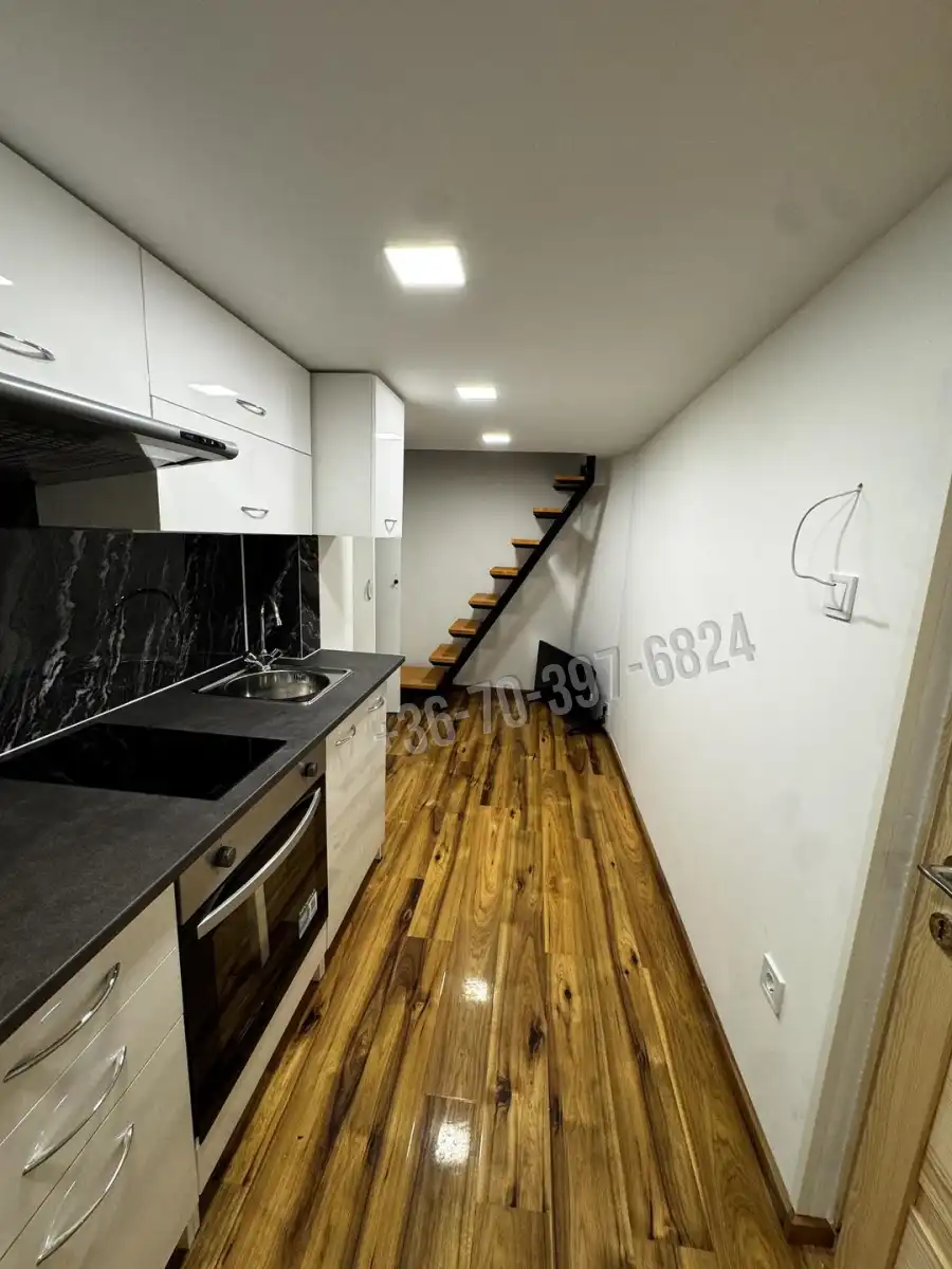 eladó téglalakás, Budapest, VIII. kerület