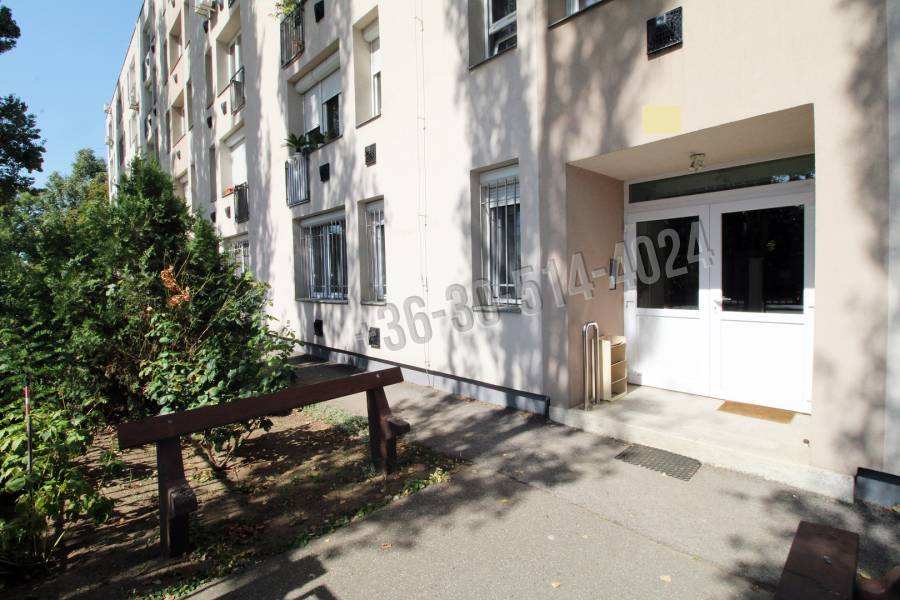 eladó téglalakás, Budapest, XVI. kerület