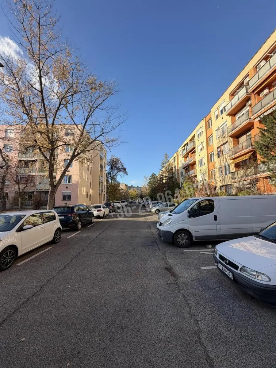 eladó téglalakás, Budapest, XVIII. kerület