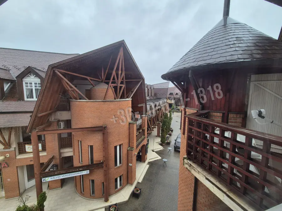eladó téglalakás, Debrecen
