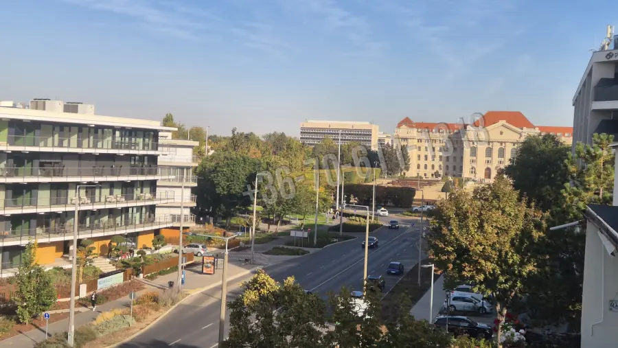 eladó téglalakás, Debrecen