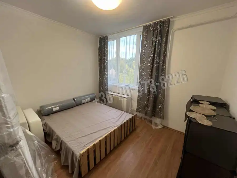 eladó téglalakás, Dunaújváros