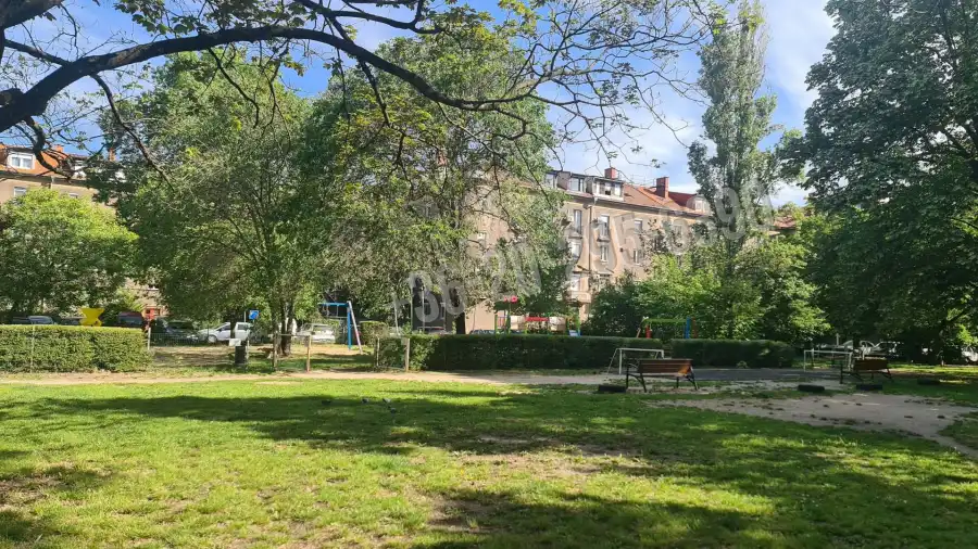 eladó téglalakás, Dunaújváros