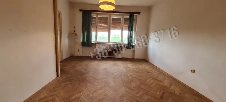 eladó téglalakás, Dunaújváros