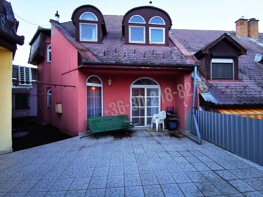 eladó téglalakás, Eger