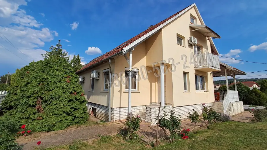 eladó téglalakás, Esztergom