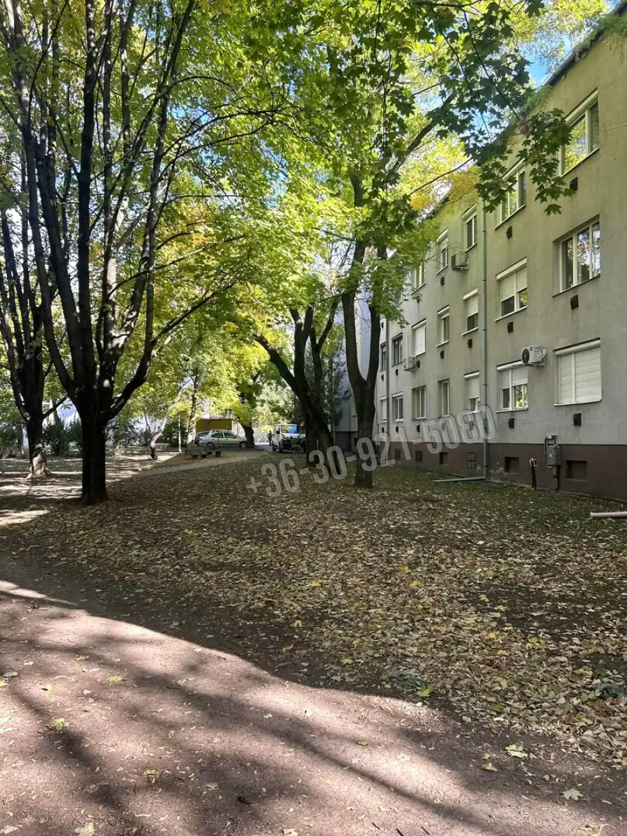 eladó téglalakás, Gyöngyös