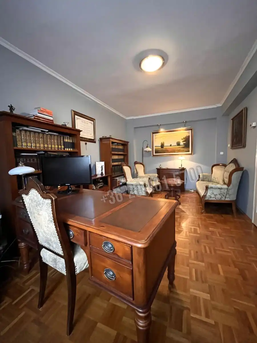 eladó téglalakás, Győr
