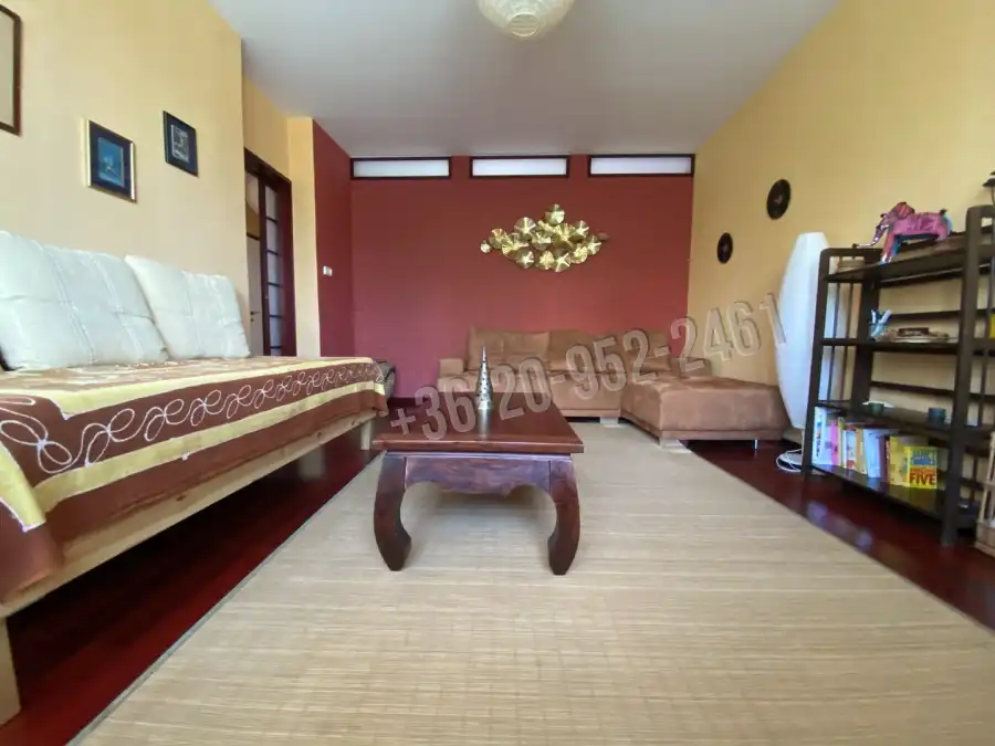 eladó téglalakás, Komárom