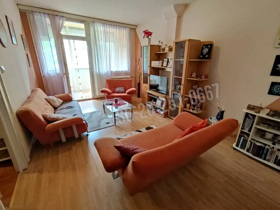 eladó téglalakás, Mohács