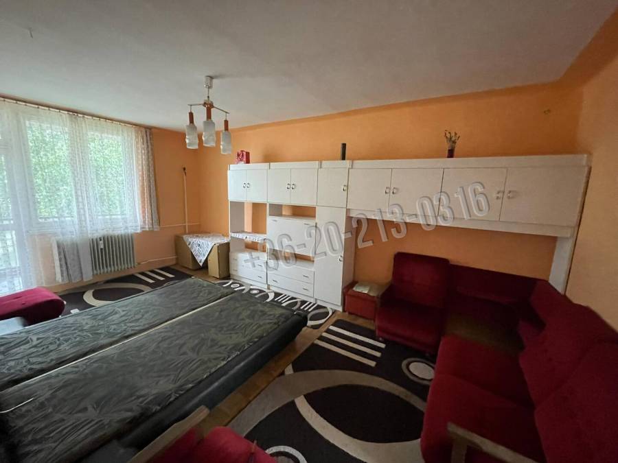 eladó téglalakás, Nyíregyháza