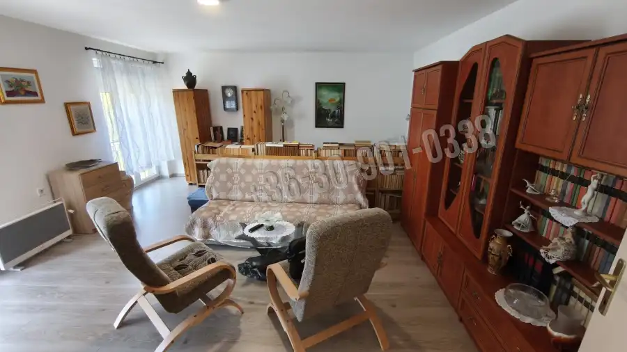 eladó téglalakás, Petőfibánya