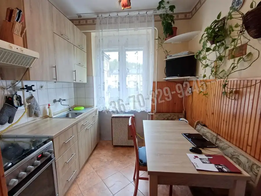 eladó téglalakás, Salgótarján