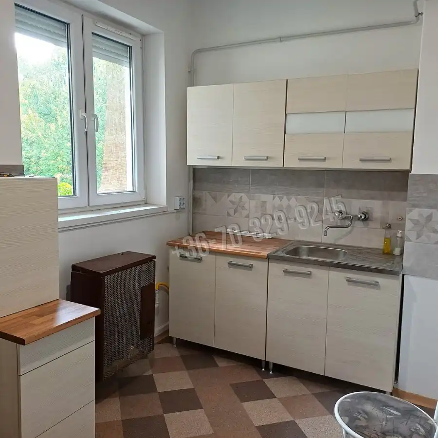 eladó téglalakás, Salgótarján