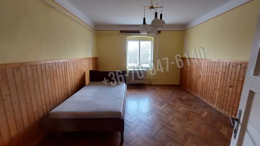 eladó téglalakás, Sarkad