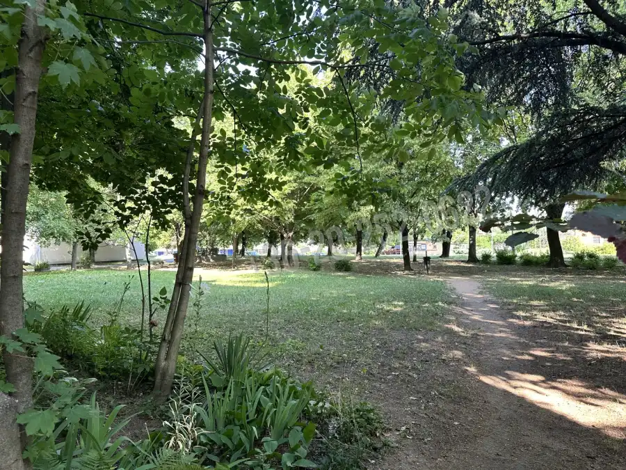 eladó téglalakás, Székesfehérvár