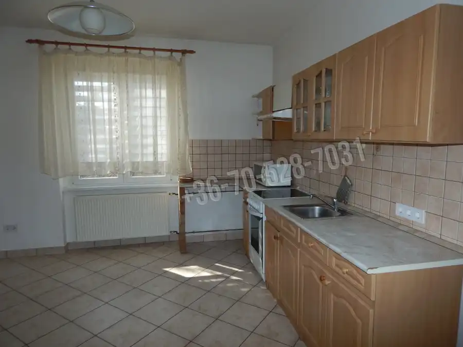 eladó téglalakás, Tatabánya