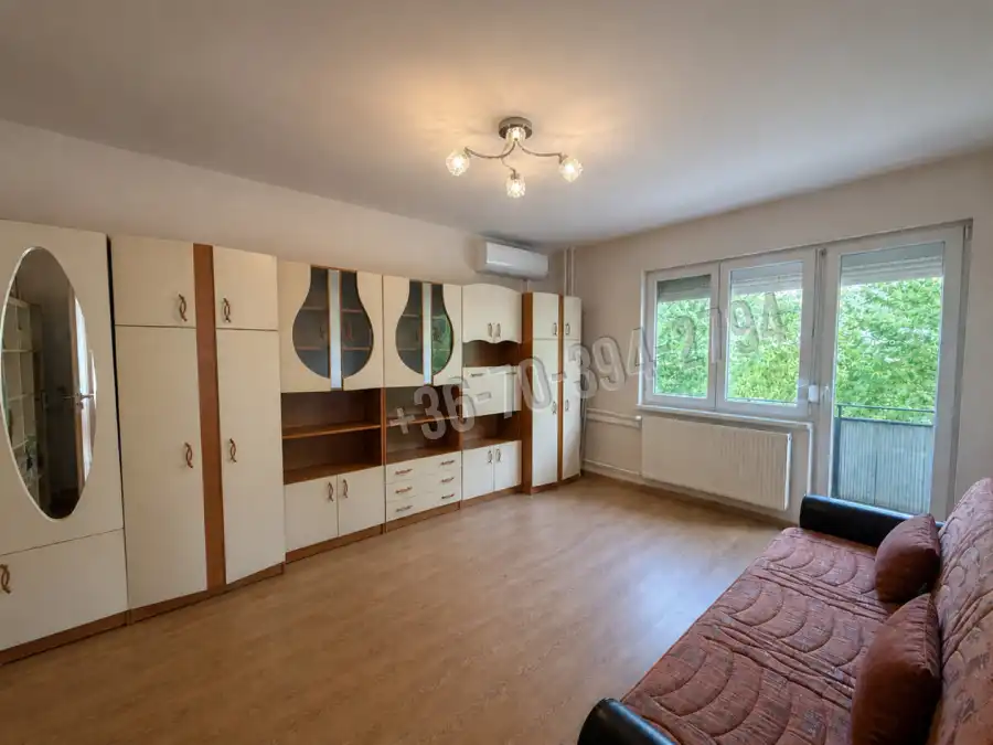eladó téglalakás, Tatabánya
