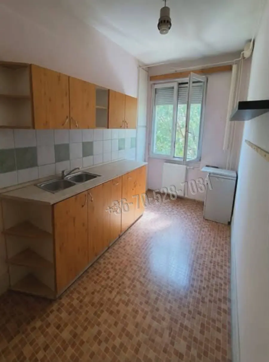 eladó téglalakás, Tatabánya