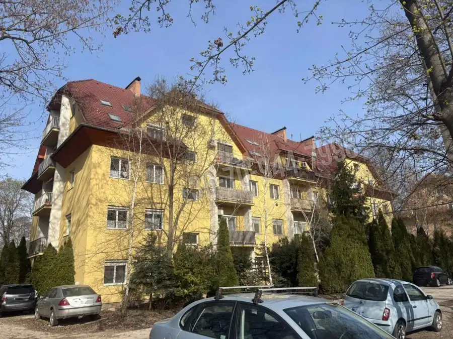 eladó téglalakás, Tököl