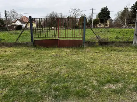 Eladó telek, Dömsöd 986 m² 15.5 M Ft