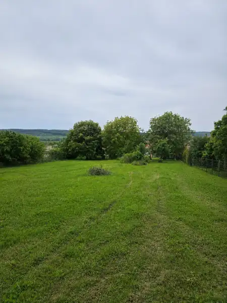 eladó telek, Nézsa