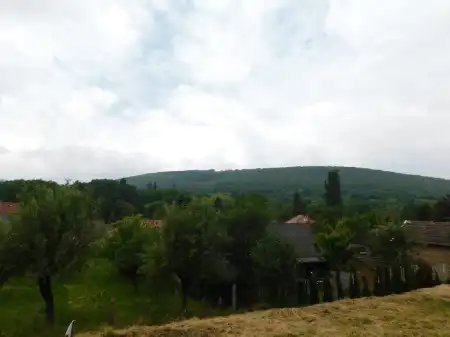 eladó telek, Parád