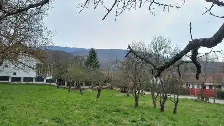 eladó telek, Parád