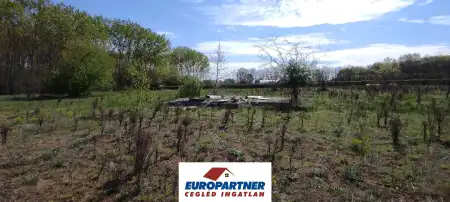 eladó telek, Tápiószentmárton