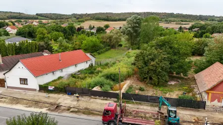 eladó telek, Vácduka