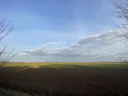 eladó telek, Valkó