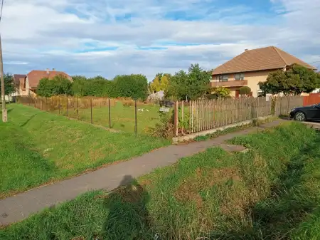 eladó telek, Zsámbok