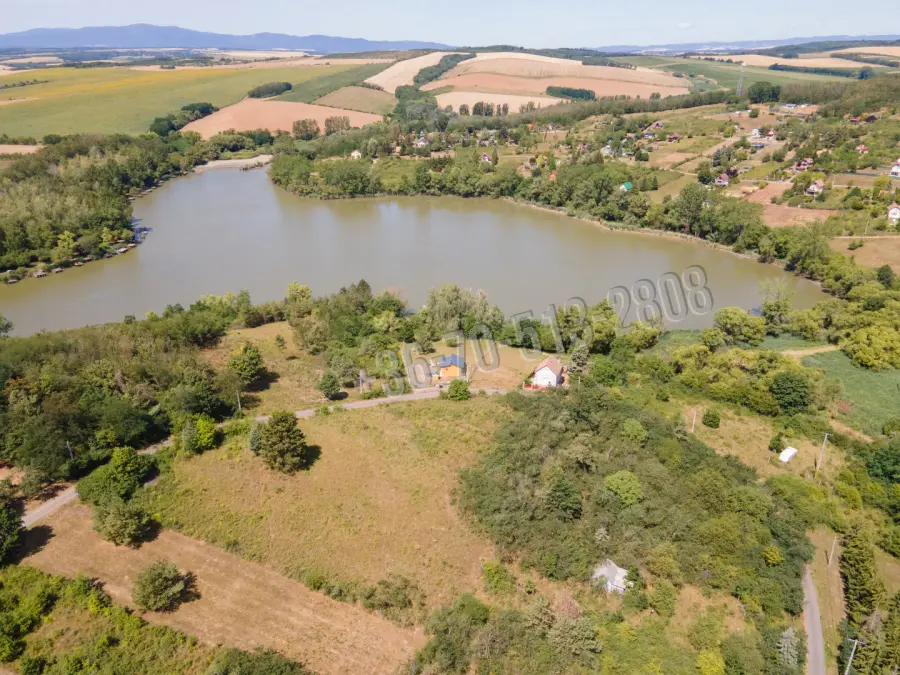 eladó  Üdülő, Kisecset