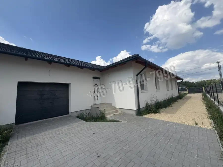 eladó új építésű ikerház, Szigetcsép