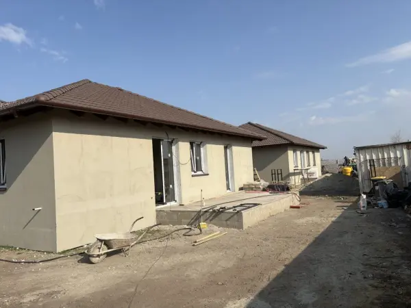 Eladó új építésű ingatlan, Áporka 5 szoba 95 m² 79.5 M Ft