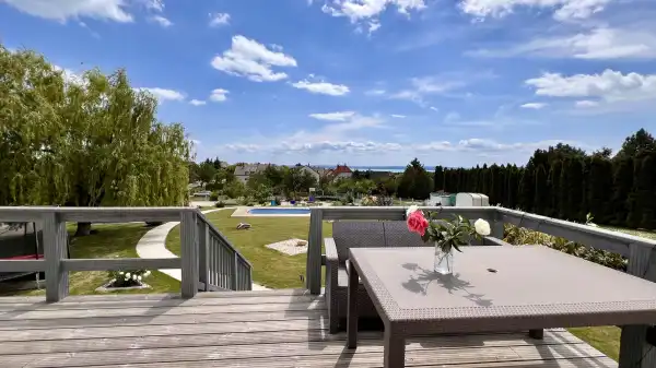 Eladó új építésű ingatlan, Balatonfüred 7+1 szoba 290 m² 395 M Ft